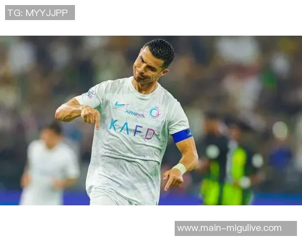 C罗社交媒体庆祝击败爱尔兰再下一城鼓励队友继续努力奋战