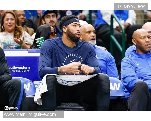 勇士计划交易浓眉以吸引独行侠兴趣需引入第三方助力